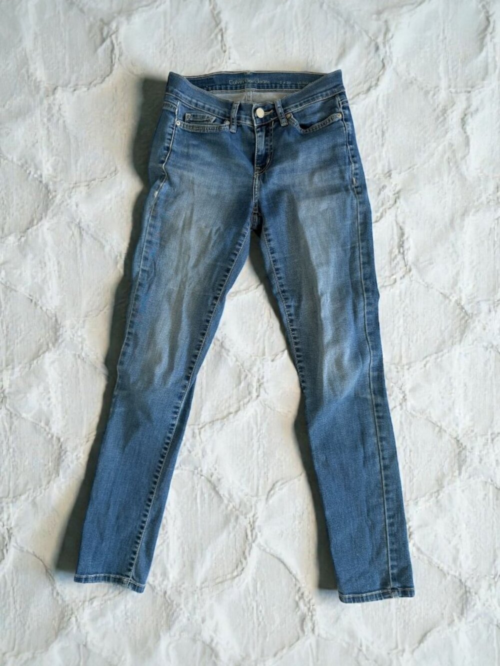 CALVIN KLEIN Ultimate Skinny Jeans Size US 2 x 30